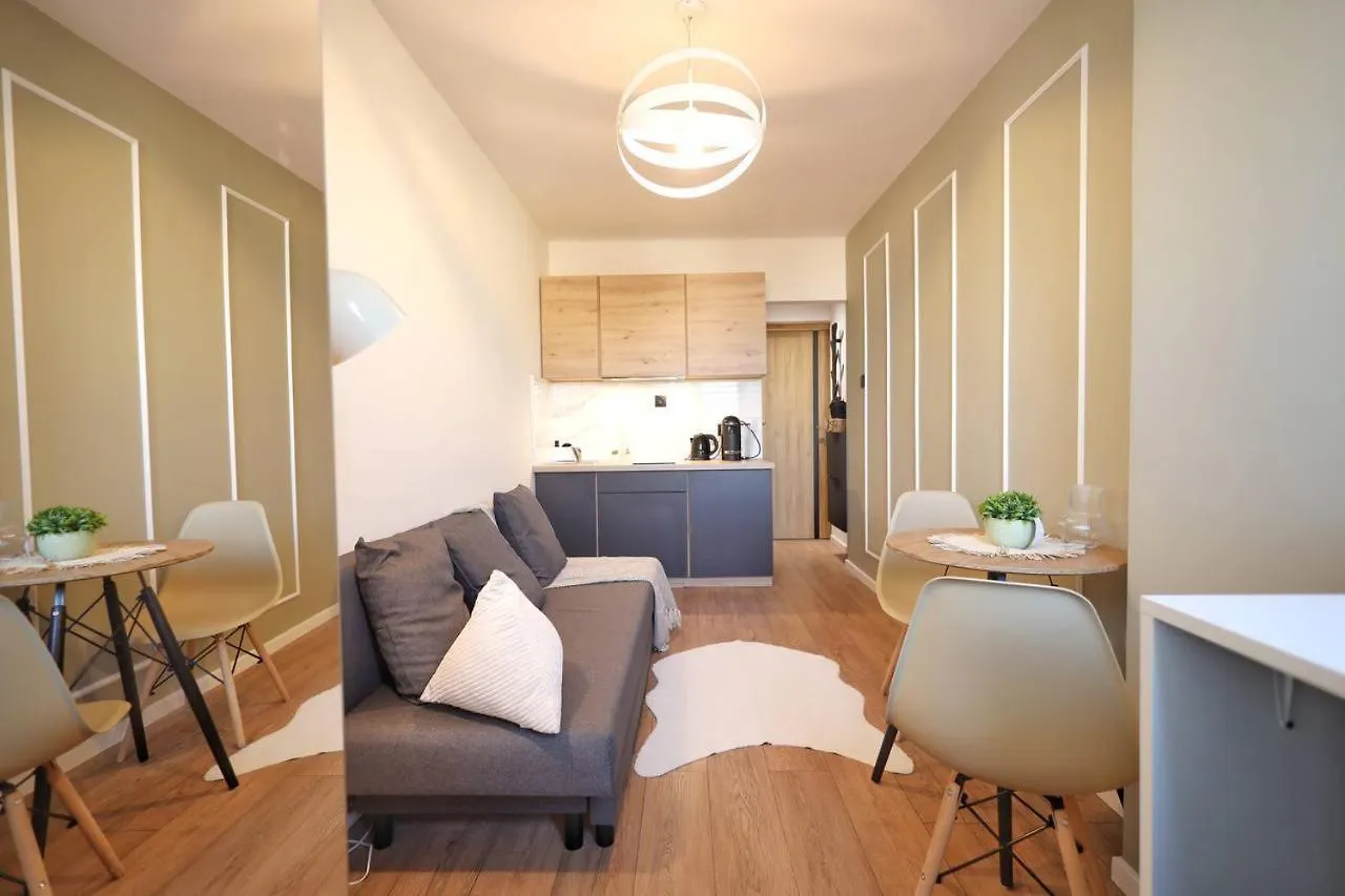 Studio Obok Metra! Apartmenty Natural location